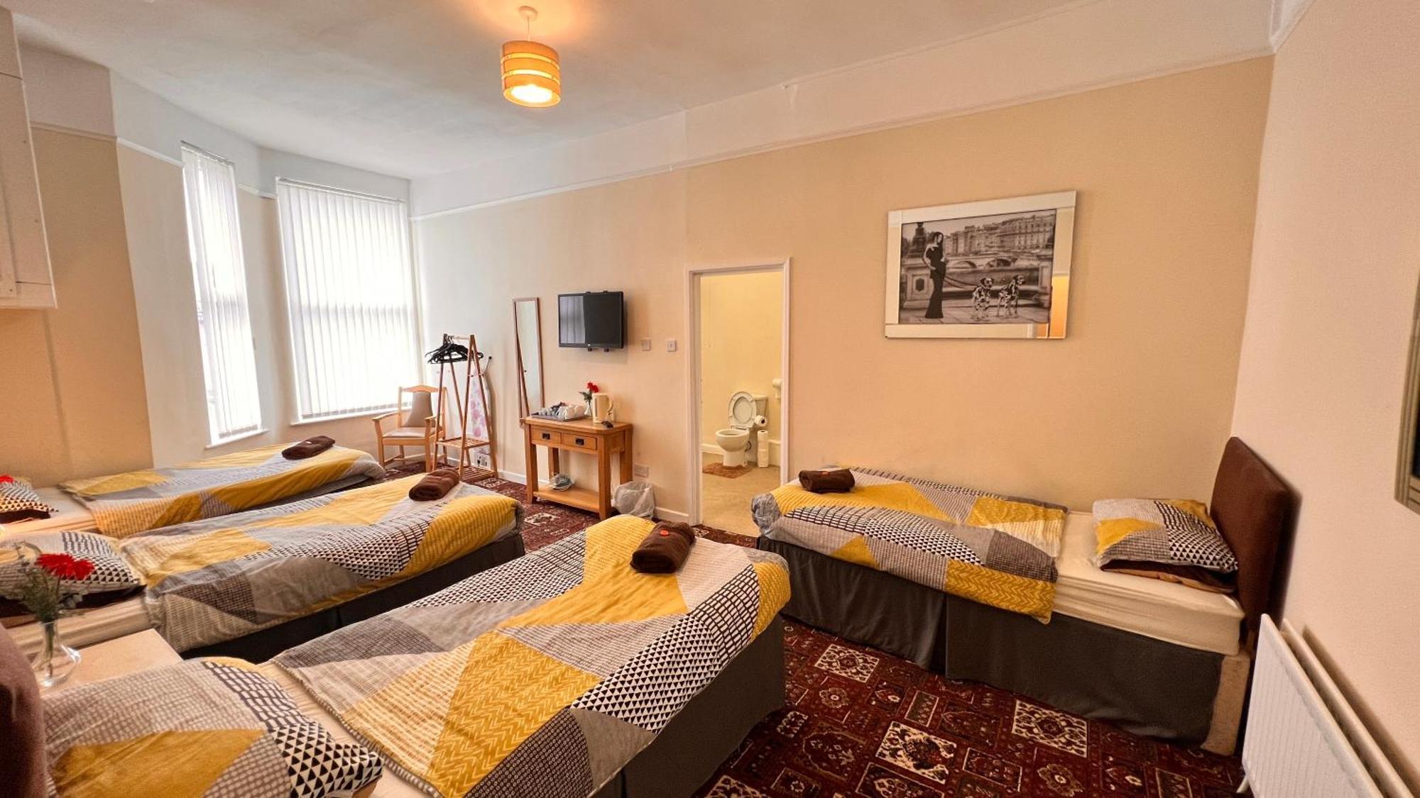 Castle 86-88 Sheil Rd L6 3af Liverpool