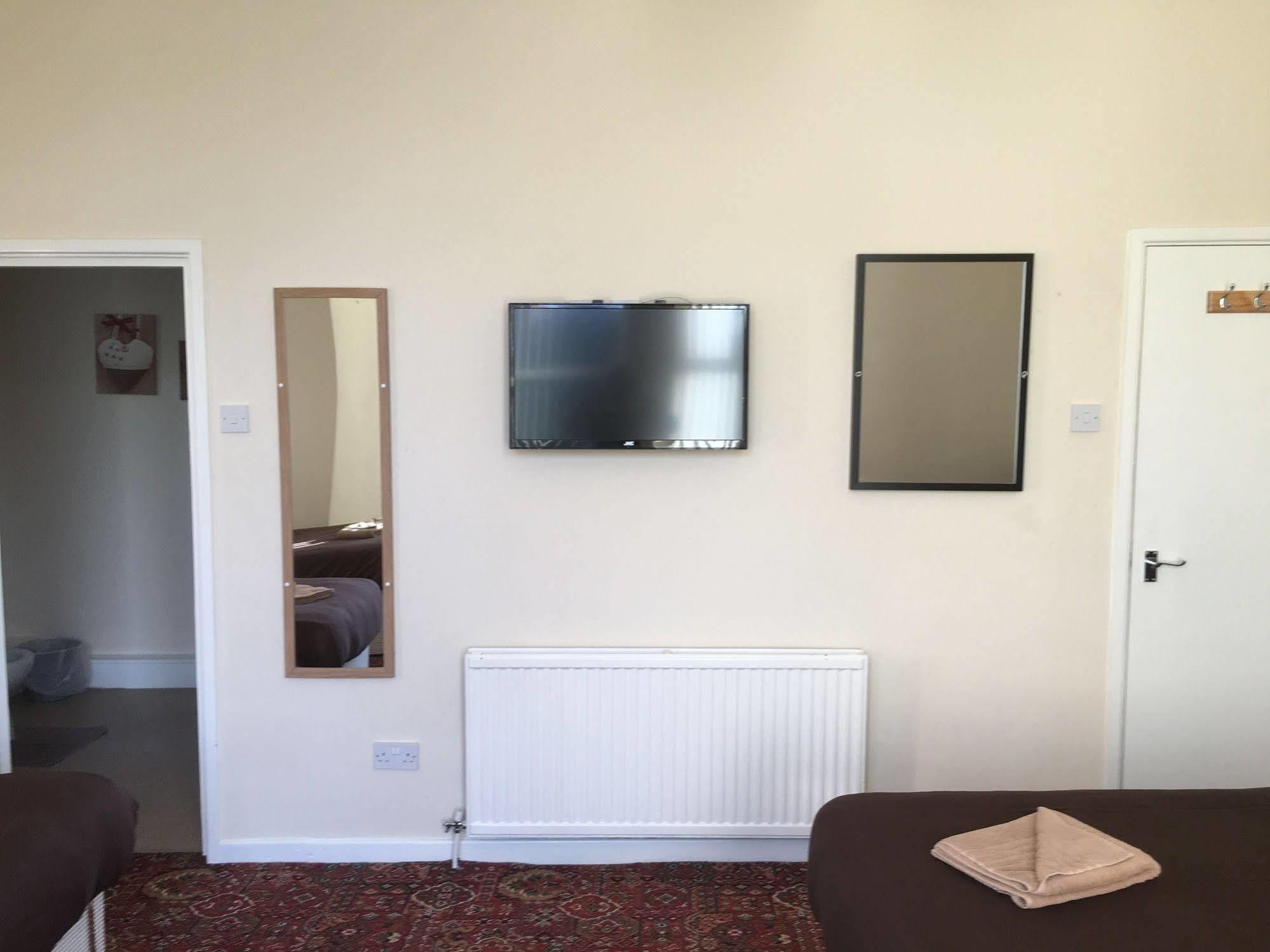 Castle 86-88 Sheil Rd L6 3af Gasthof 3*