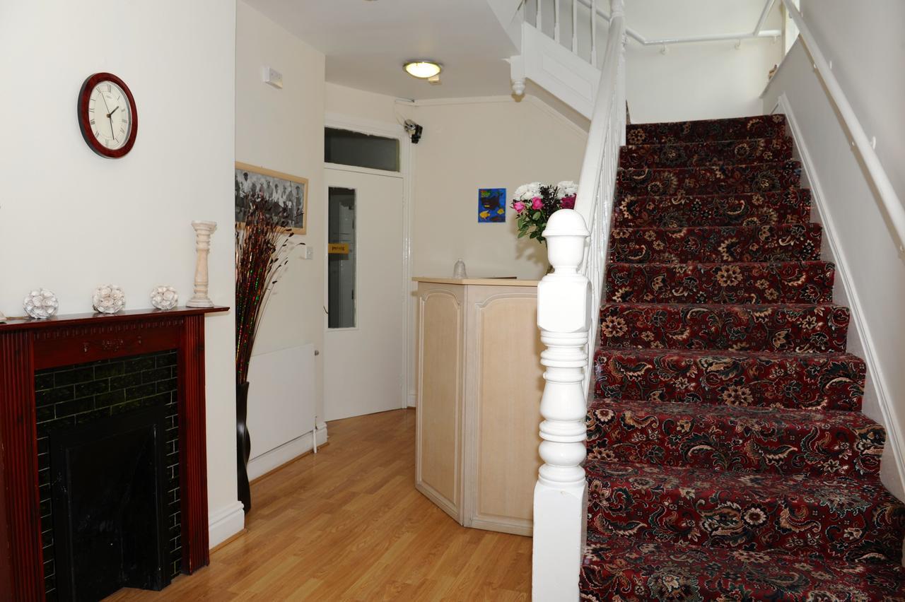 Castle 86-88 Sheil Rd L6 3af Guest house Liverpool